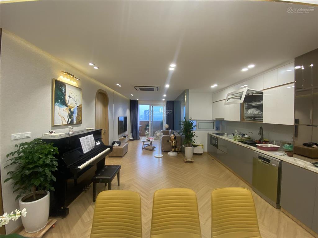 Bán căn hộ 116m2, 8,5 tỷ tại khu đô thị trung hòa  nhân chính, cầu giấy, hà nội