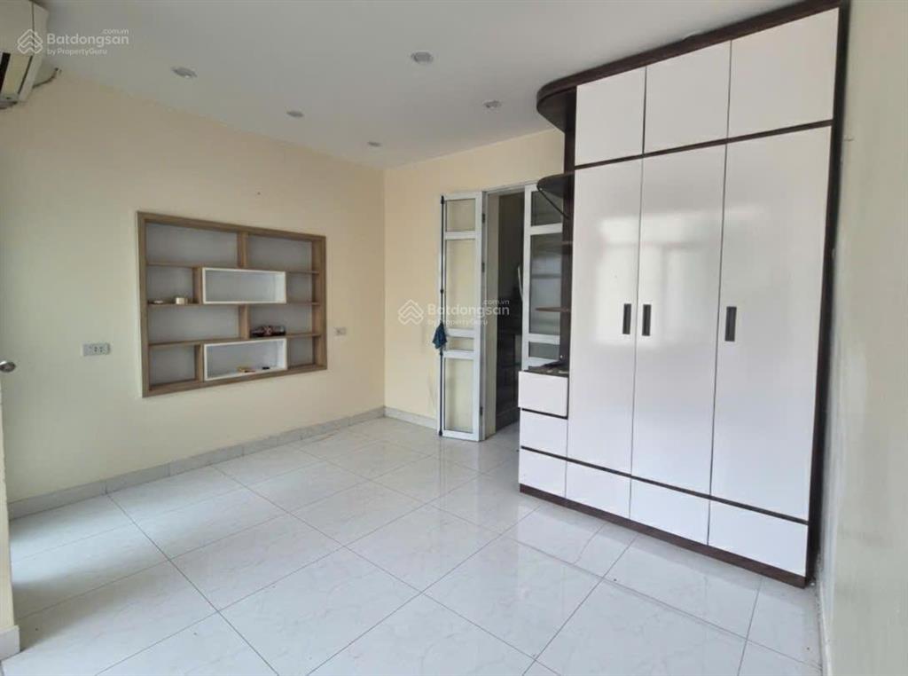 Cần bán nhà riêng ngõ phố 58 nguyễn khánh toàn, nhà đẹp, thoáng mát an ninh tốt