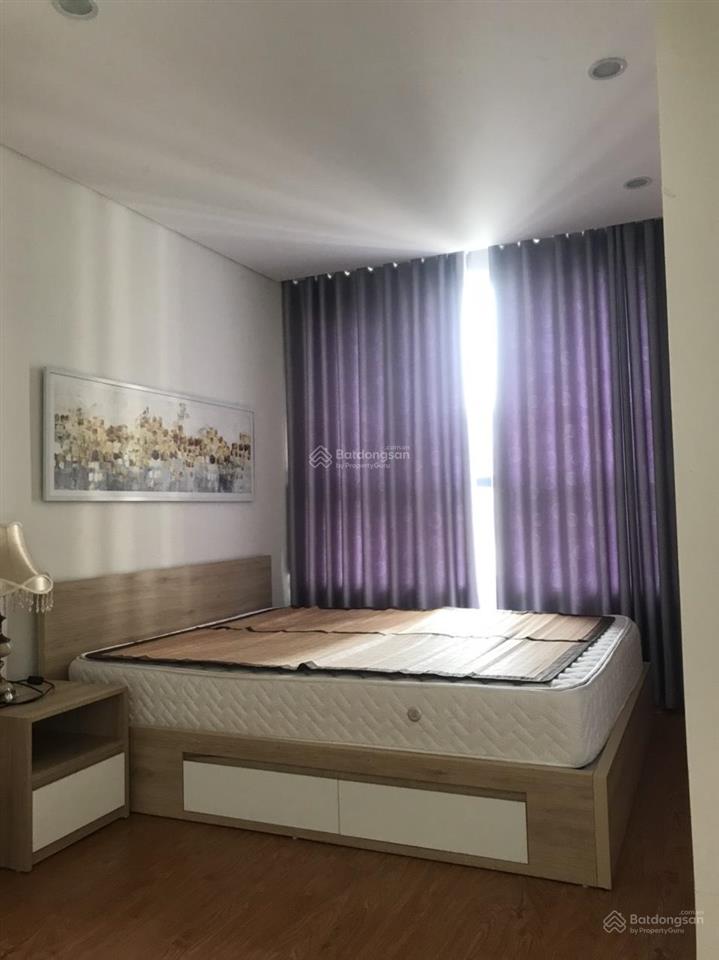 Chính chủ cần bán căn hộ 126 tòa nhà n09 b2 mặt đường nguyễn văn huyên 2,5 view chính diện cv c giấ