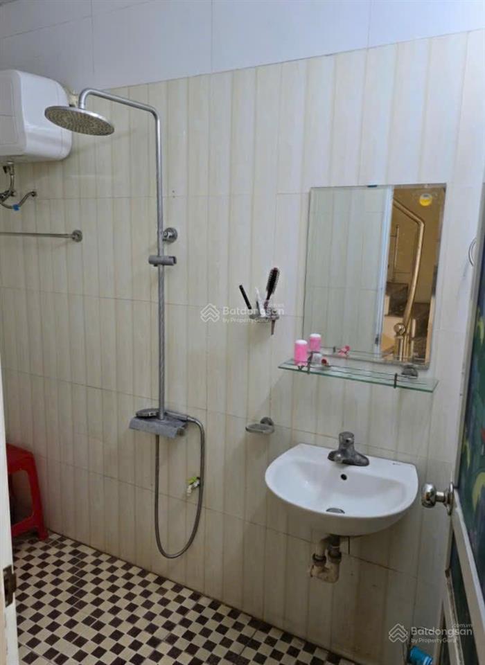 Chính chủ cần bán nhà riêng số 72 ngách 225/7 nguyễn khánh toàn thông quan hoa 29m giá 7,1 tỷ