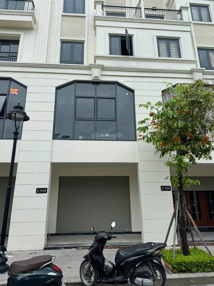 Chính chủ cho thuê nhà thô 100m2 tiện làm kho, bán hàng, xưởng may, ở ngay, hđ dài hạn giá 12tr/th