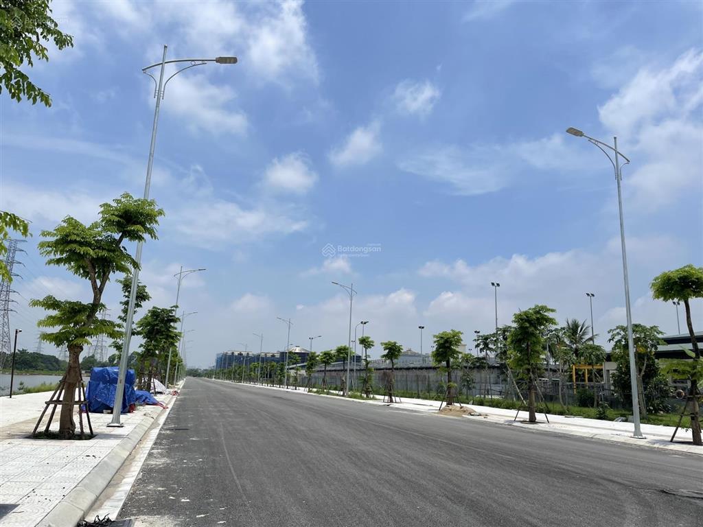 Bán liền kề louis city hoàng mai giá 26,8 tỷ  0969 534 ***