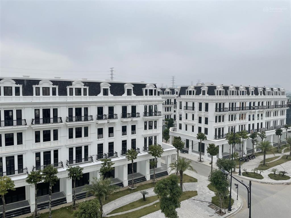 Bán liền kề giai đoạn 3 đường to giá 26,8 tỷ  0969 534 ***