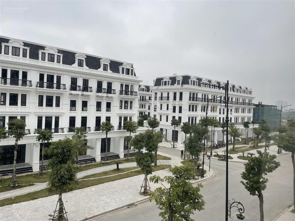 Bán liền kề giai đoạn 3 đường to giá 26,8 tỷ  0969 534 ***