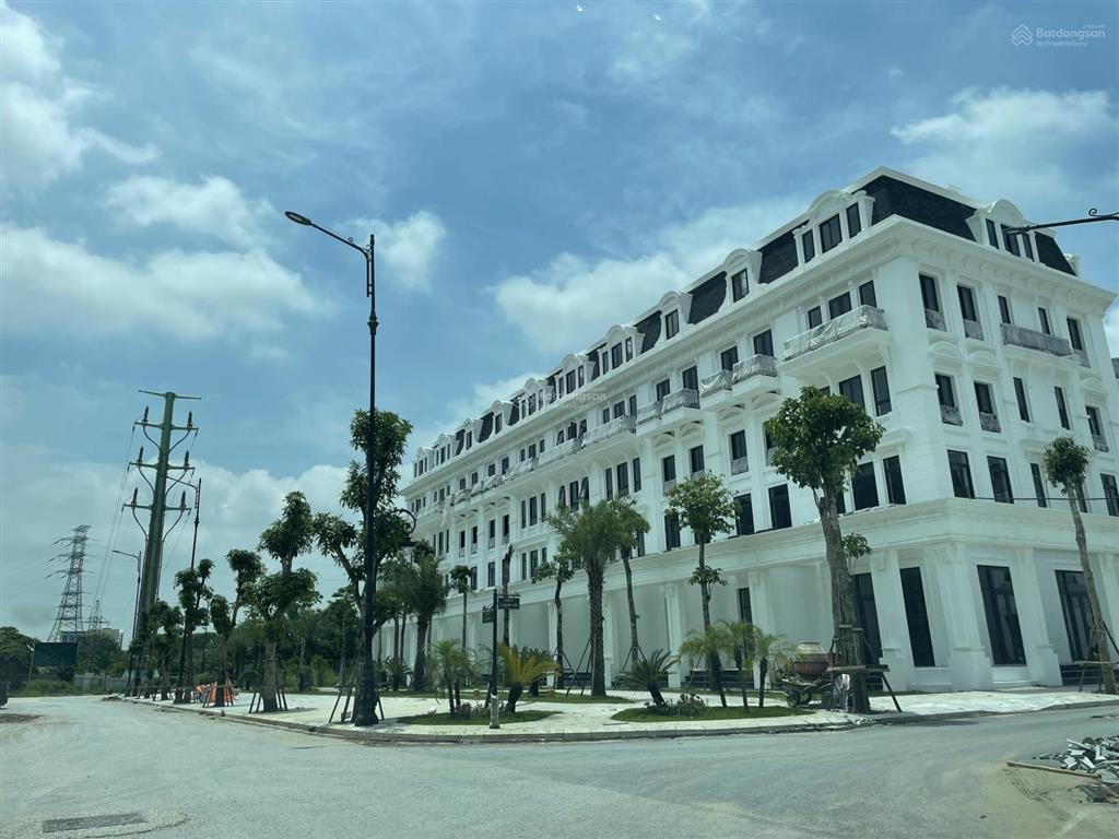 Bán liền kề giai đoạn 3 đường to giá 26,8 tỷ  0969 534 ***
