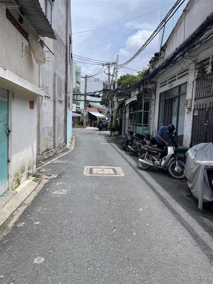 Bán nhà hxh trần thị trọng(cống lỡ cũ) p15  tân bình(dt 8,7x 29 =238m2) hiện có 12 phòng trọ