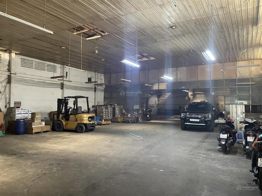Cho thuê kho mt / lũy bán bích  quận tân phú (dt 850m2) kho cao ráo sạch đẹp