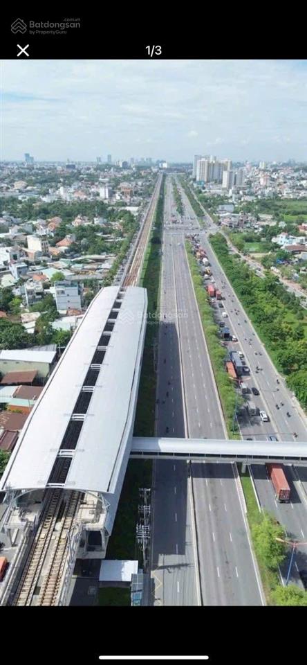 Mặt tiền nam hoà q9 vị trí ngay ga metro dt858m full thổ cư (20x52) nở hậu 23m xây dựng 17 tầng.