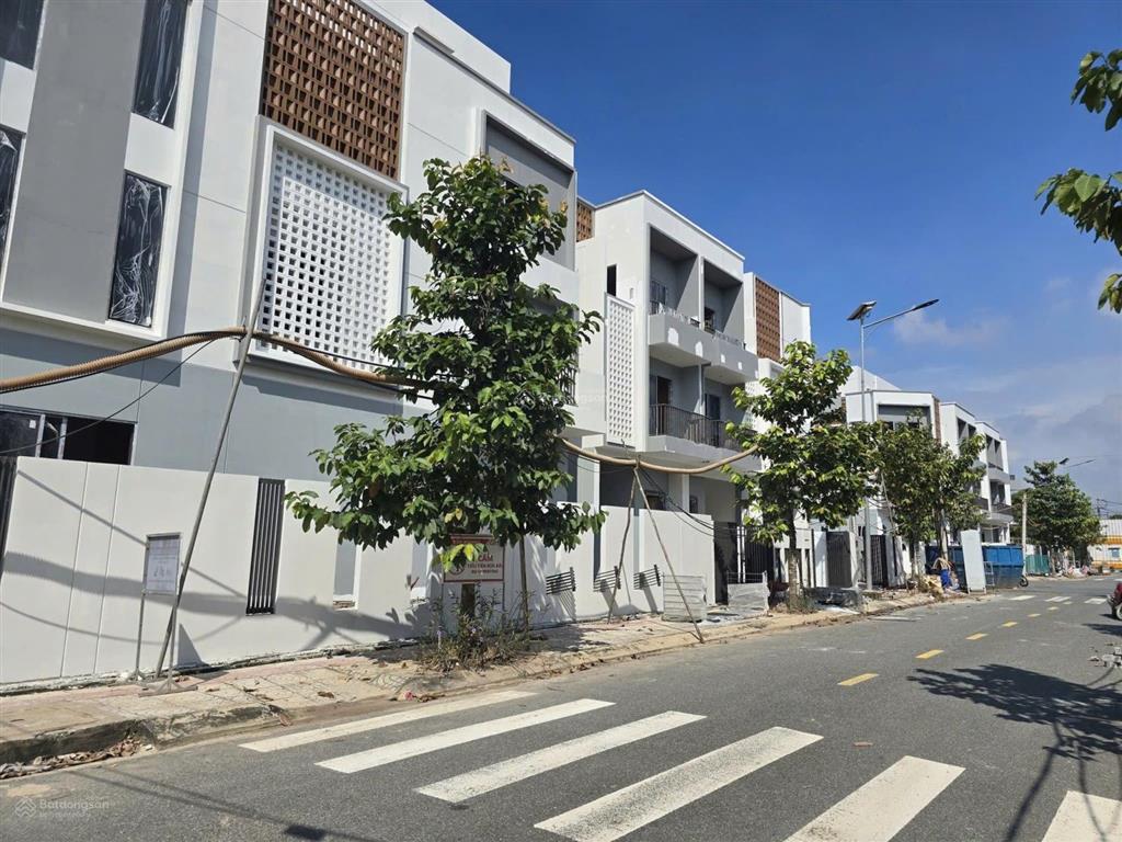 Duy nhất nhà phố meadow binh chanh chủ đầu tư gamuda land giá 8 tỷ