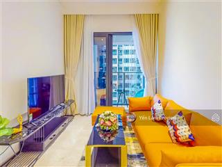 Cần bán căn hộ tại the marq quận 1 tầng trung gồm 2 phòng ngủ view đẹp diện tích 73m2