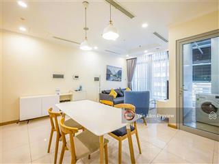 Bán căn hộ tại vinhomes central park tầng trung gồm 2 phòng ngủ view đẹp với diện tích 81.5m2