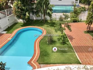 Bán biệt thự thảo điền nằm trong khu compound, 1100m2 đất, 3 tầng, 4pn, 200 tỷ