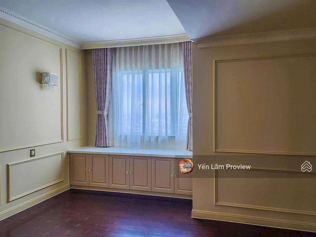 Bán hoặc cho thuê duplex tại the vista an phú tầng cao gồm 4 phòng ngủ view đẹp với diện tích 350m2