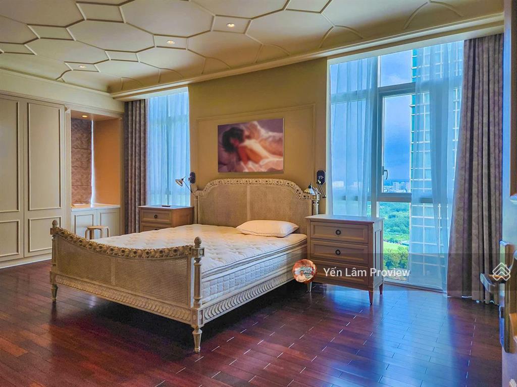 Bán hoặc cho thuê duplex tại the vista an phú tầng cao gồm 4 phòng ngủ view đẹp với diện tích 350m2