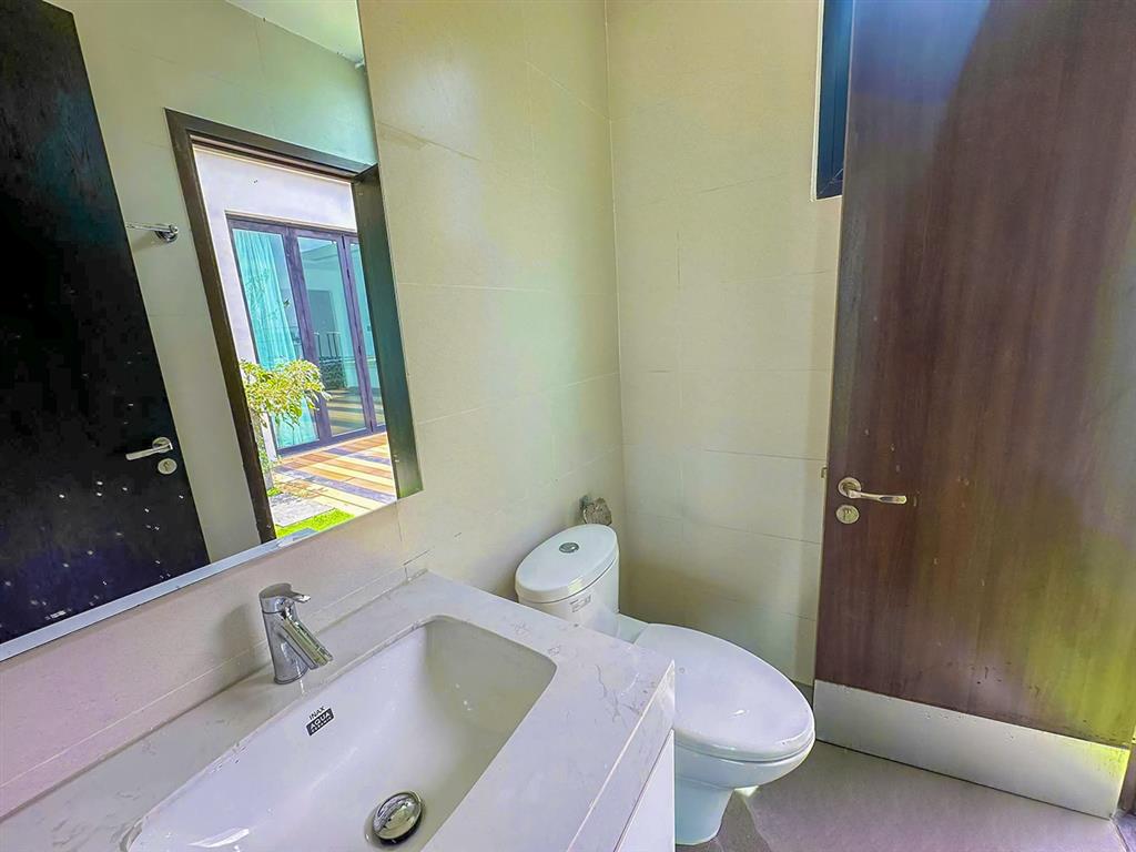 Bán hoặc cho thuê penthouse tại dedge thảo điền view sông gồm 5 phòng ngủ với diện tích 412m2