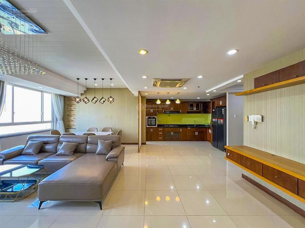 Bán căn hộ ghép tại tropic garden thảo điền gồm 4 phòng ngủ view đẹp với diện tích 176m2