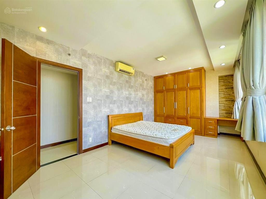 Bán căn hộ ghép tại tropic garden thảo điền gồm 4 phòng ngủ view đẹp với diện tích 176m2