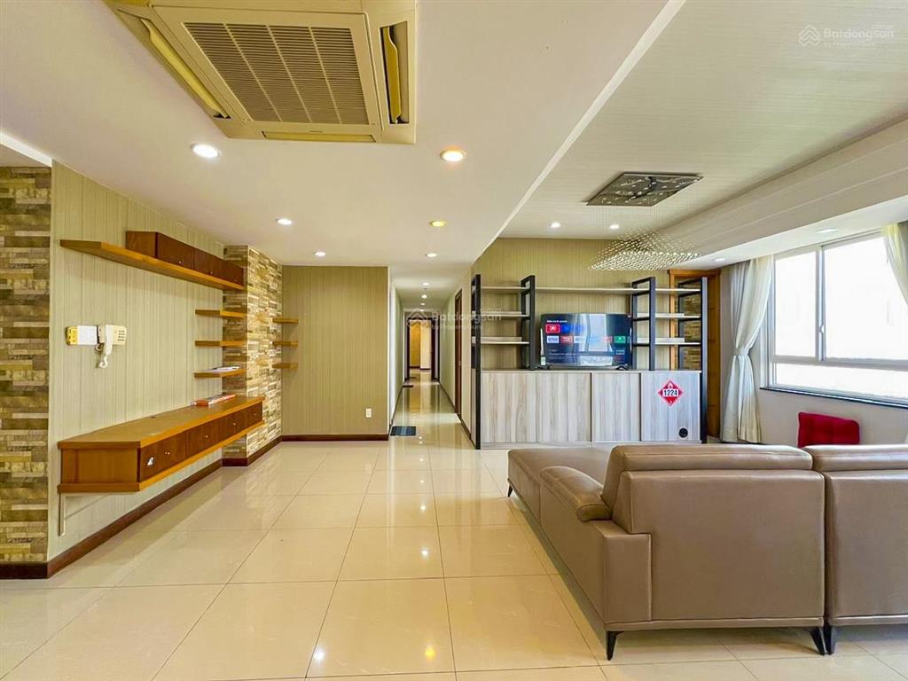 Bán căn hộ ghép tại tropic garden thảo điền gồm 4 phòng ngủ view đẹp với diện tích 176m2