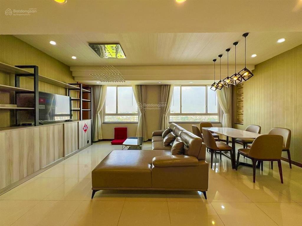 Bán căn hộ ghép tại tropic garden thảo điền gồm 4 phòng ngủ view đẹp với diện tích 176m2