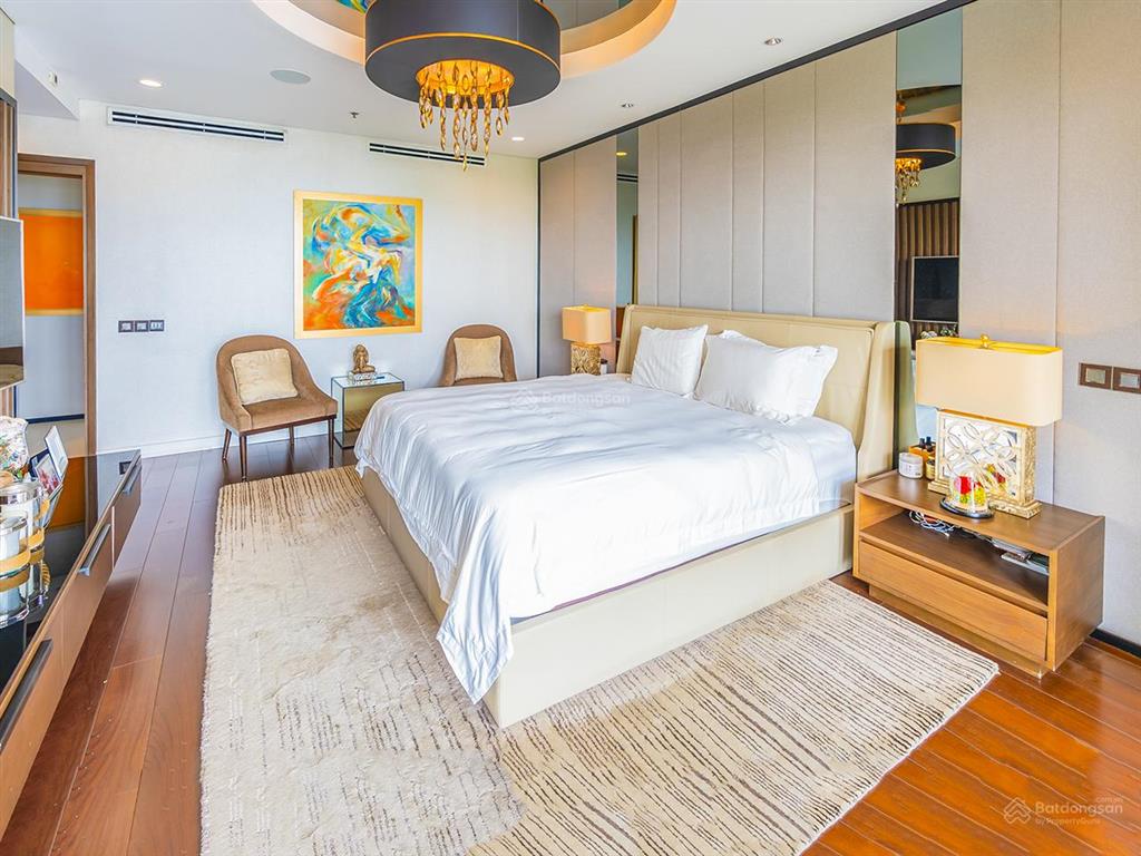 Bán căn penthouse tại diamond island dkc gồm 3 phòng ngủ view sông với diện tích 590m2