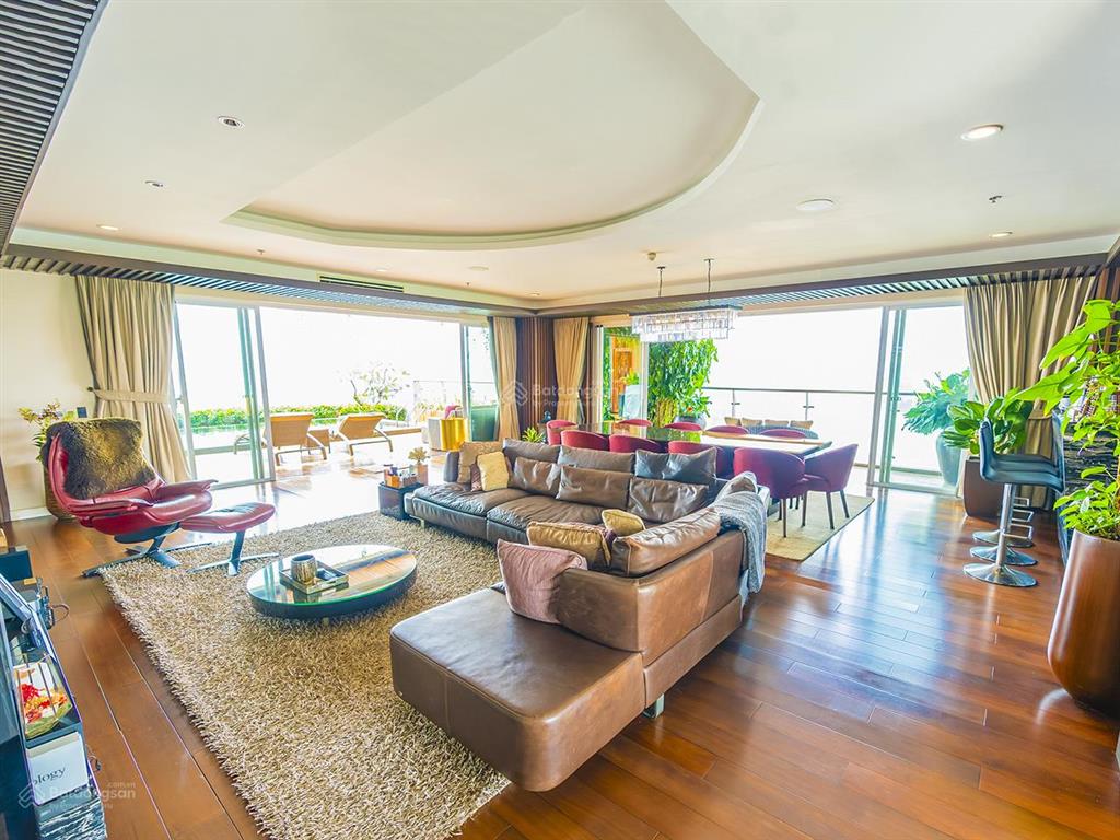 Bán căn penthouse tại diamond island dkc gồm 3 phòng ngủ view sông với diện tích 590m2