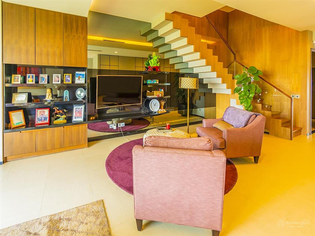 Bán căn penthouse tại diamond island dkc gồm 3 phòng ngủ view sông với diện tích 590m2