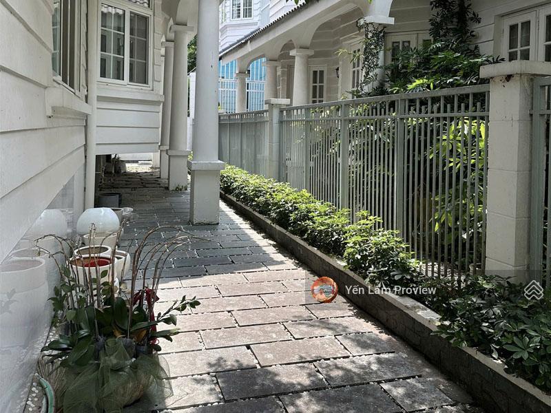 Bán biệt thự saigon pearl, căn góc 357m², 1 hầm + 3 lầu + áp mái, giá 300 tỷ