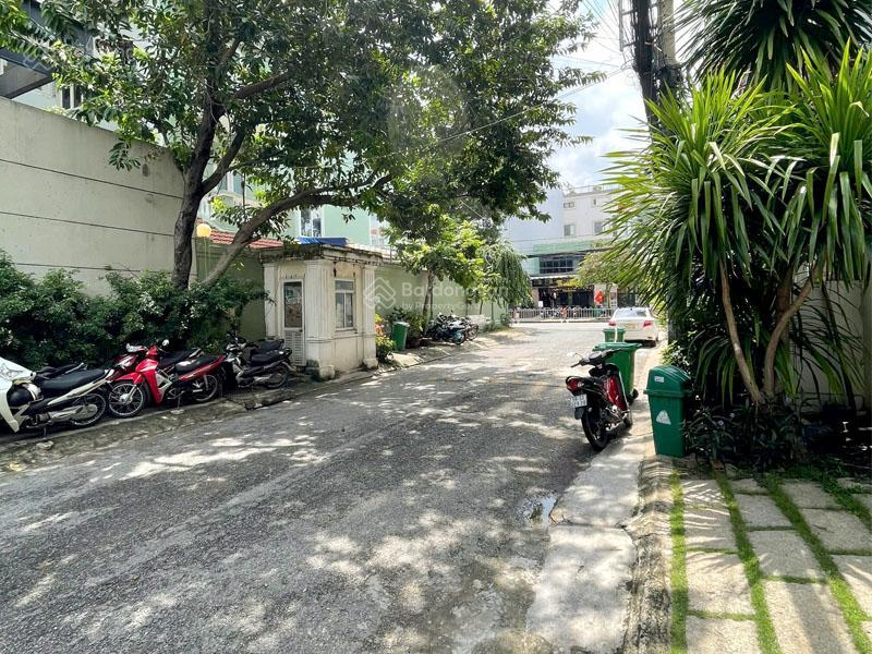 Bán biệt thự nguyễn văn hưởng thảo điền, 237,6 m², ngang 10.8m, 4 tầng, giá 90 tỷ