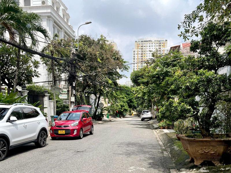 Bán biệt thự nguyễn văn hưởng thảo điền, 237,6 m², ngang 10.8m, 4 tầng, giá 90 tỷ