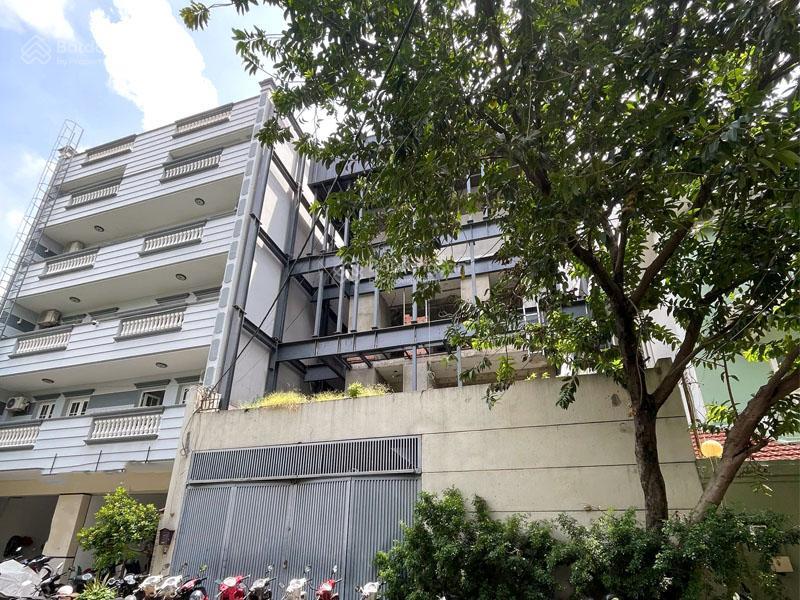 Bán biệt thự nguyễn văn hưởng thảo điền, 237,6 m², ngang 10.8m, 4 tầng, giá 90 tỷ