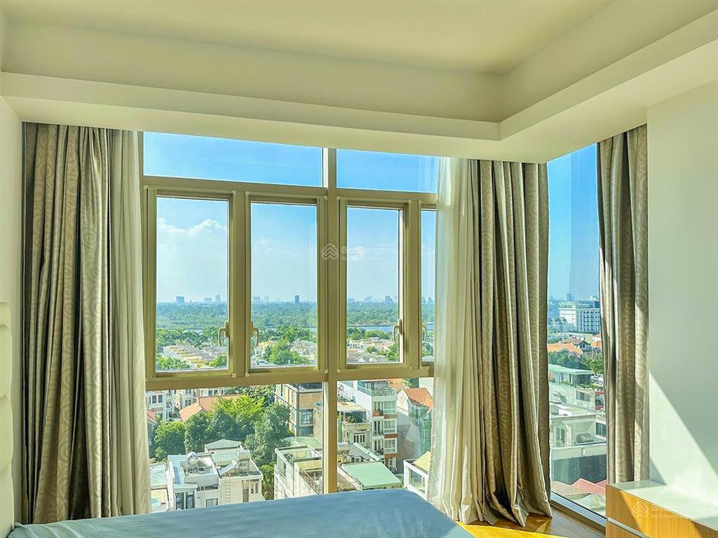 Bán căn hộ tại the vista an phú gồm 3 phòng ngủ tầng thấp với diện tích 142m2