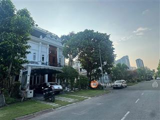 Bán biệt thự siêu sang lan anh, dt 395m² biệt lập, 1 trệt 2 lầu , giá 240 tỷ