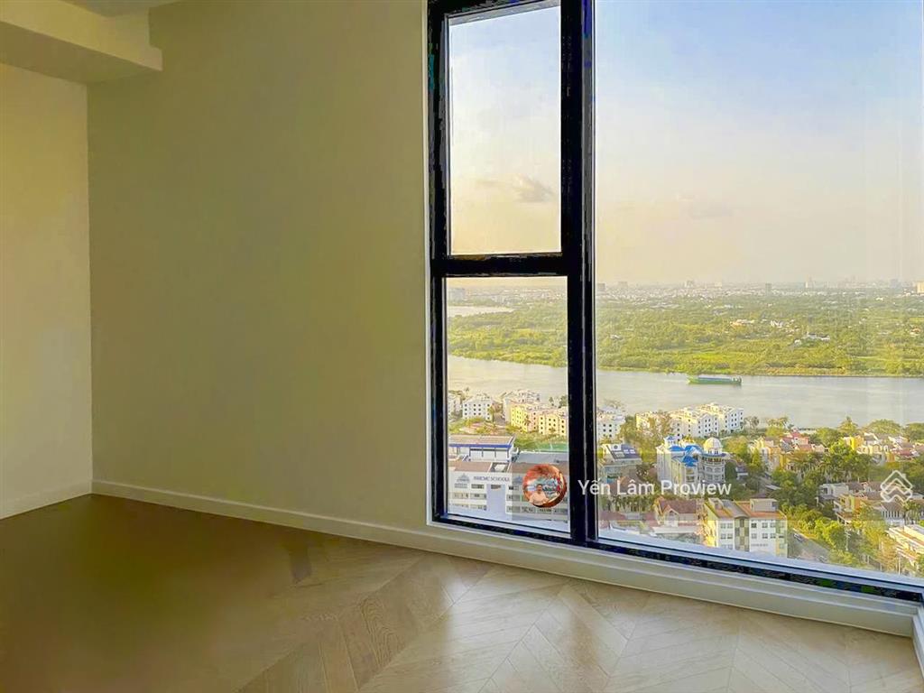 Cần bán căn hộ tại lumiere riverside tầng cao gồm 3 phòng ngủ view sông diện tích 96m2