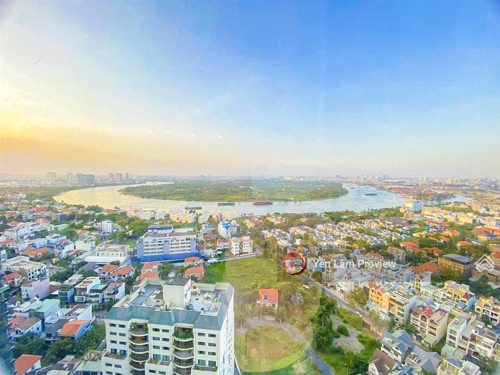 Cần bán căn hộ tại lumiere riverside tầng cao gồm 3 phòng ngủ view sông diện tích 96m2