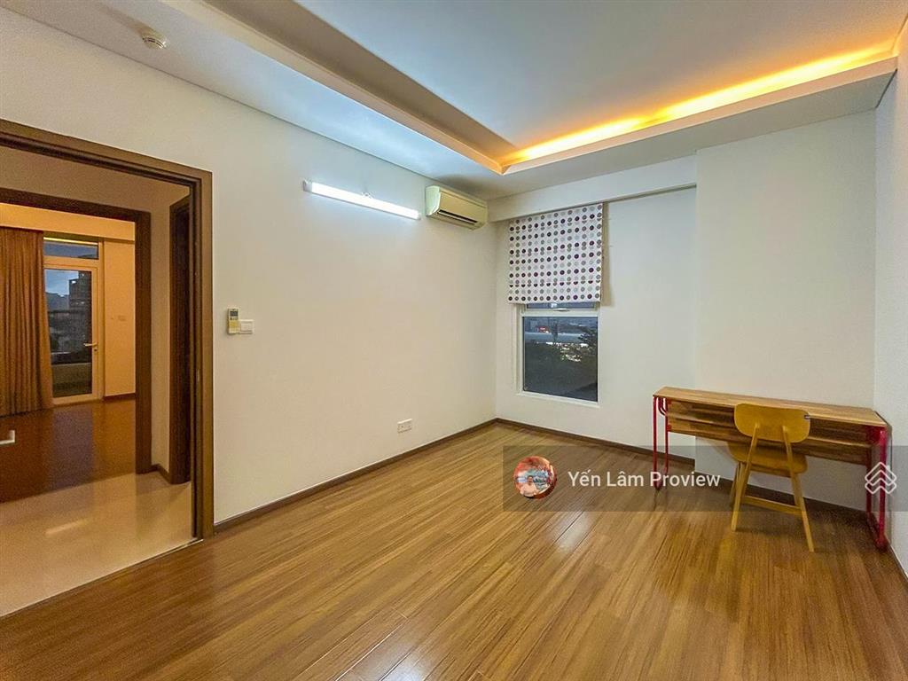 Bán căn hộ tại thảo điền pearl 3 phòng ngủ làm thành 2pn view đẹp có diện tích 134m²
