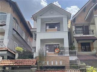 Bán nhà mặt tiền hoa lan, phú nhuận, 144m2, ngang 8m, 3 tầng, giá 53 tỷ