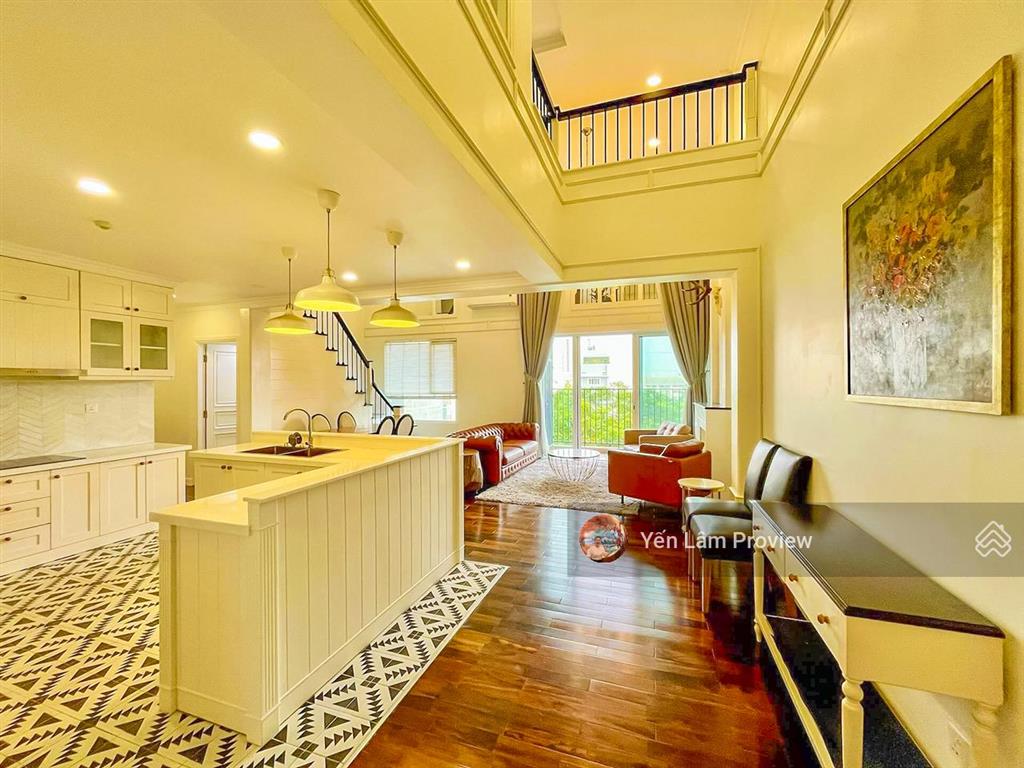 Bán căn hộ duplex tại vista verde gồm 5 phòng ngủ tầng thấp view đẹp với diện tích 185m²