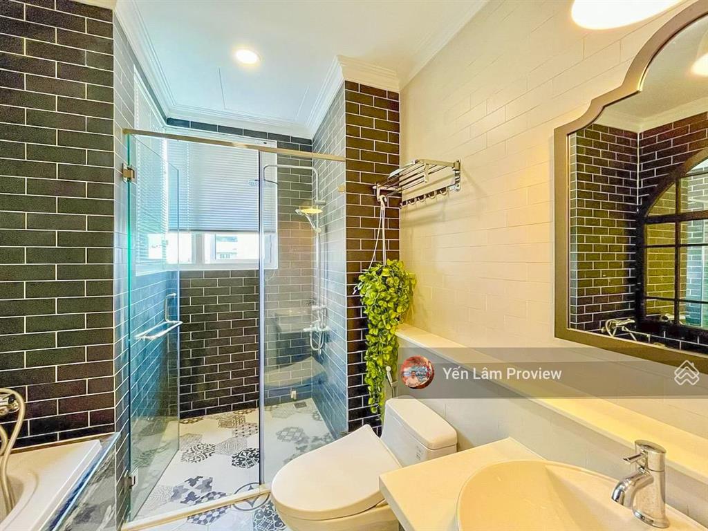 Bán căn hộ duplex tại vista verde gồm 5 phòng ngủ tầng thấp view đẹp với diện tích 185m²
