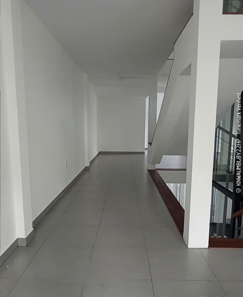 Cho thuê biệt thự căn góc saigon pearl, diện tích 10x21m, có thang máy, nhà mới tinh