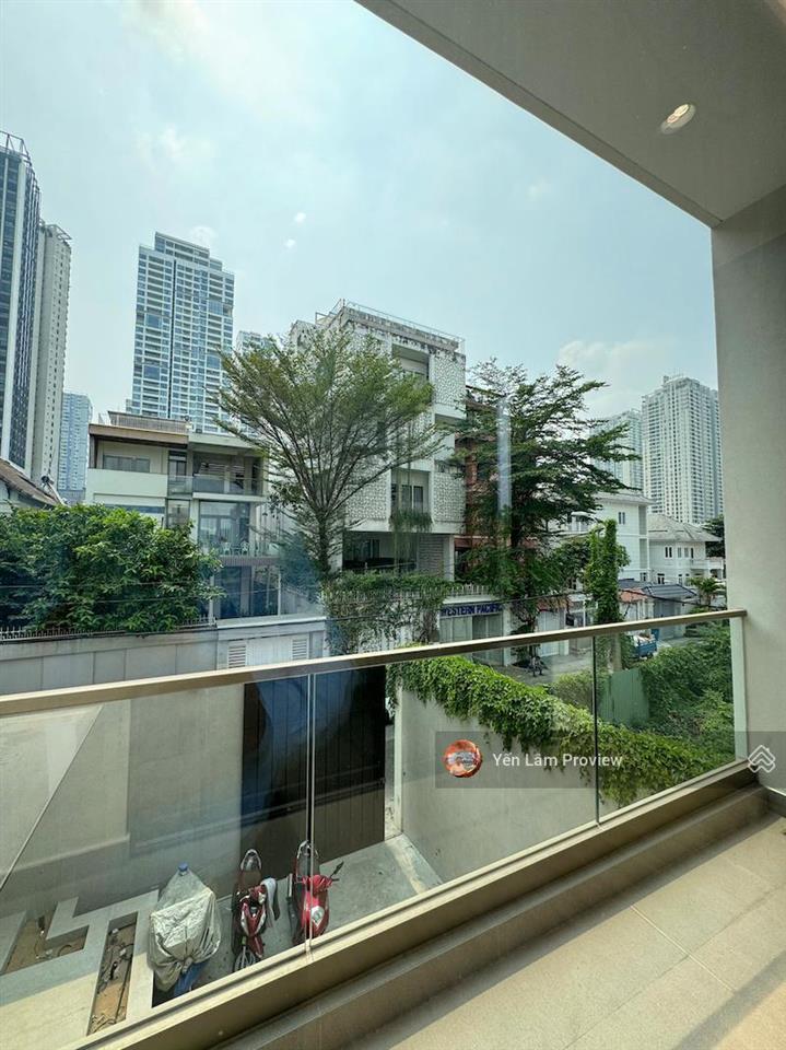 Cho thuê nhà nguyên căn tại thảo điền, 200m², 3 tầng, 4pn, giá 118tr/th