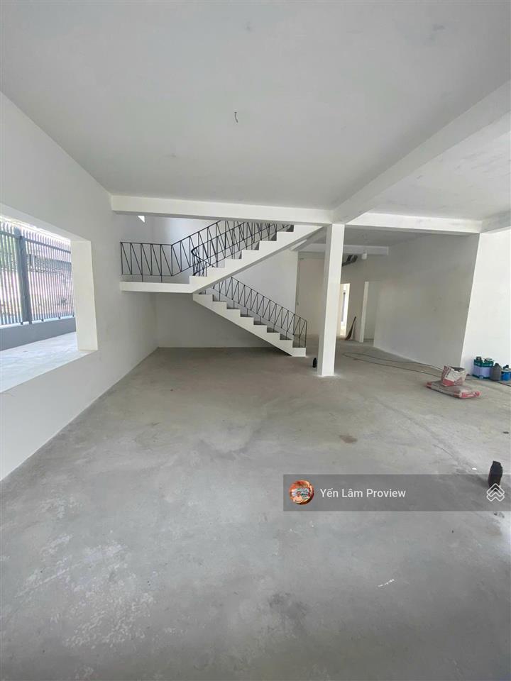 Cho thuê gấp nhà mặt phố đoàn hữu trưng, 125 triệu, 525 m2, 6 phòng lớn, không nội thất