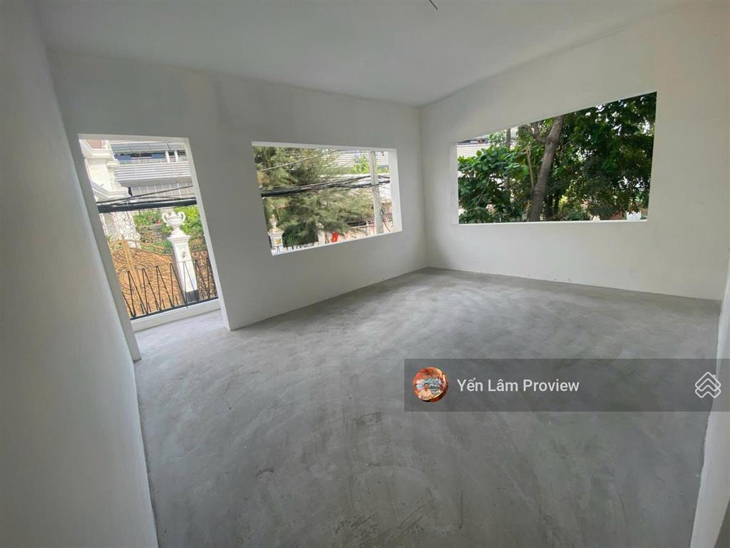 Cho thuê gấp nhà mặt phố đoàn hữu trưng, 125 triệu, 525 m2, 6 phòng lớn, không nội thất
