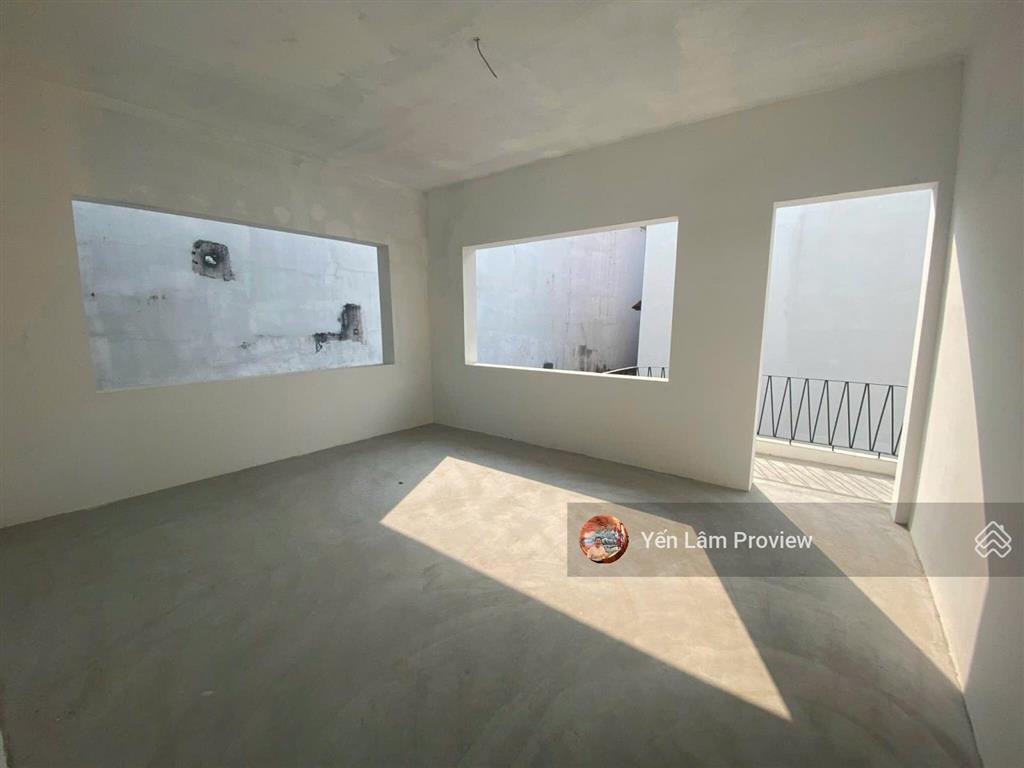 Cho thuê gấp nhà mặt phố đoàn hữu trưng, 125 triệu, 525 m2, 6 phòng lớn, không nội thất
