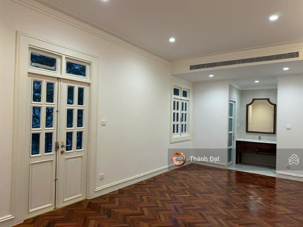 Bán biệt thự thảo điền góc 2 mặt tiền thái ly, 12x15m đất, 3 tầng, 5pn, nhà đẹp