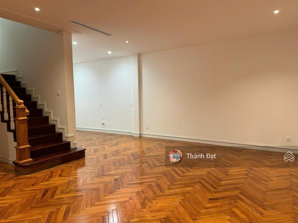 Bán biệt thự thảo điền góc 2 mặt tiền thái ly, 12x15m đất, 3 tầng, 5pn, nhà đẹp