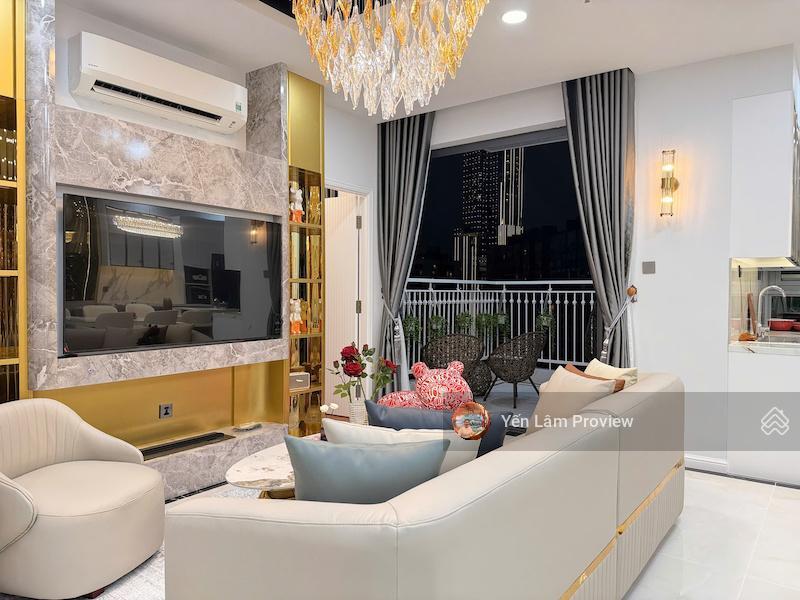 Bán penthouse vinhomes central park tòa c2 căn góc 3pn, 150m2, giá cực sốc