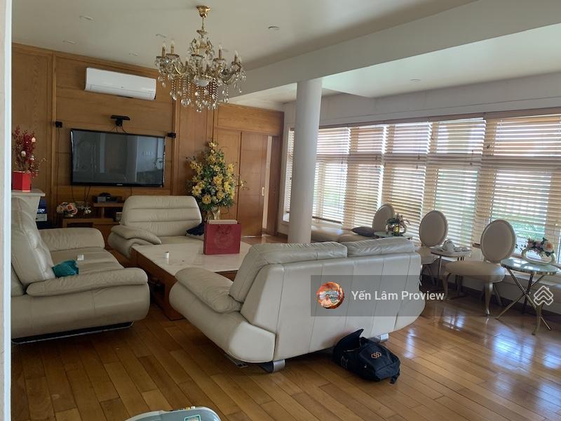 Bán nhà góc 2mt đường số 5, gần phú mỹ hưng, 583m², trệt 2 lầu, giá 204 tỷ