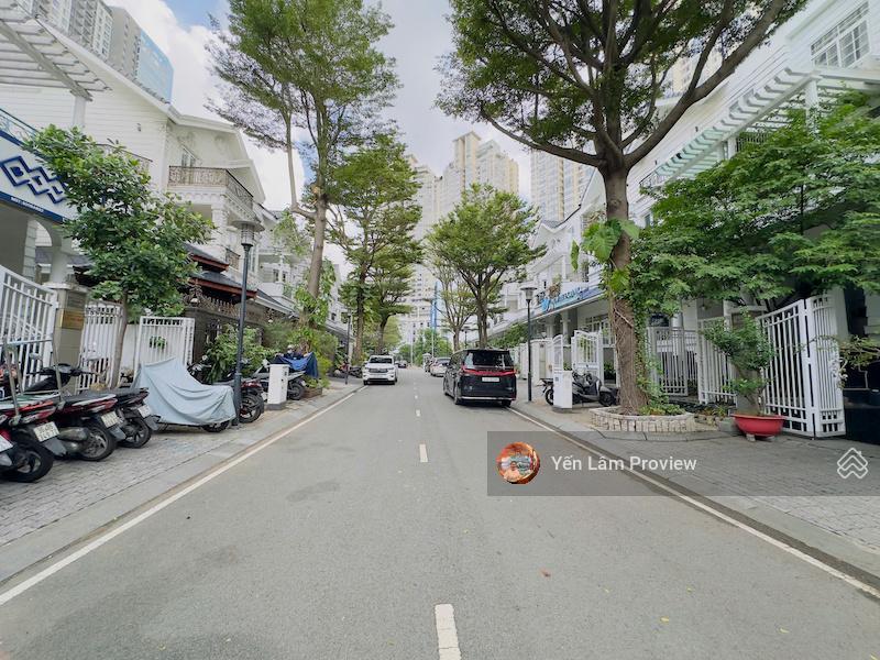 Cho thuê biệt thự saigon pearl căn góc, có thang máy, 10x21m, 4 tầng, giá 120 tr/th