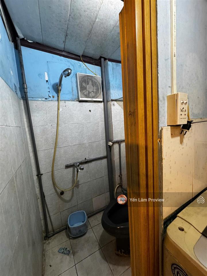 Bán nhà mặt phố tại nguyễn thái bình, 4,2 tỷ, 7,2 m2, 2pn + 2wc + 3 tầng, hot!