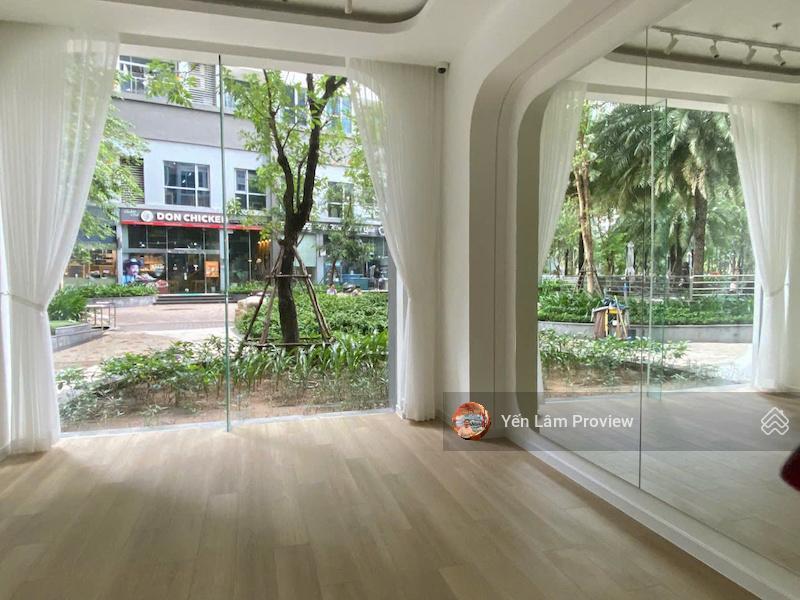 Bán shophouse vinhomes park 1, 10x22m đất, đang kinh doanh